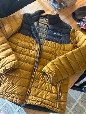 Columbia Kids Mustard Yellow and Black Insulated Puffer Jacket